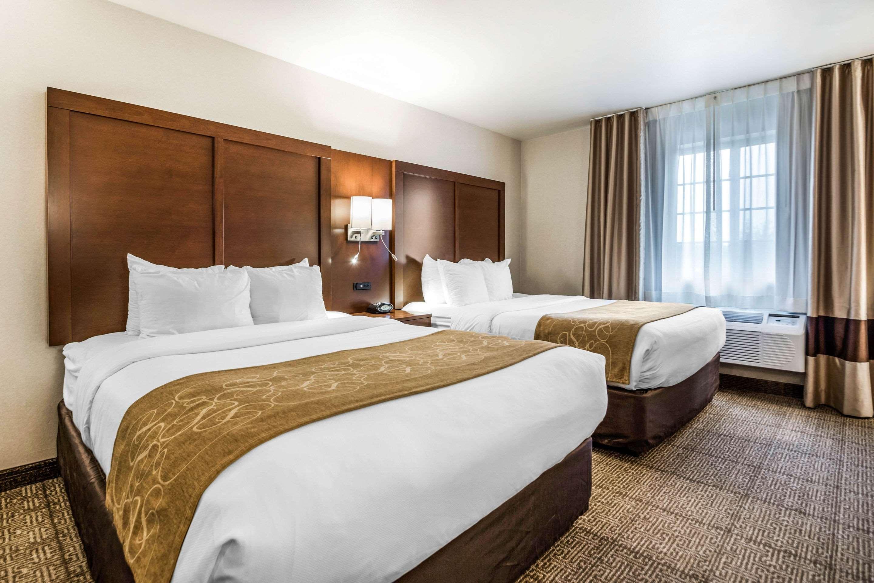 Comfort Suites At Par 4 Resort Waupaca Luaran gambar