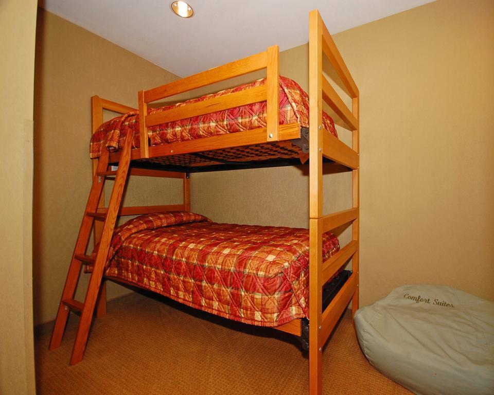 Comfort Suites At Par 4 Resort Waupaca Luaran gambar