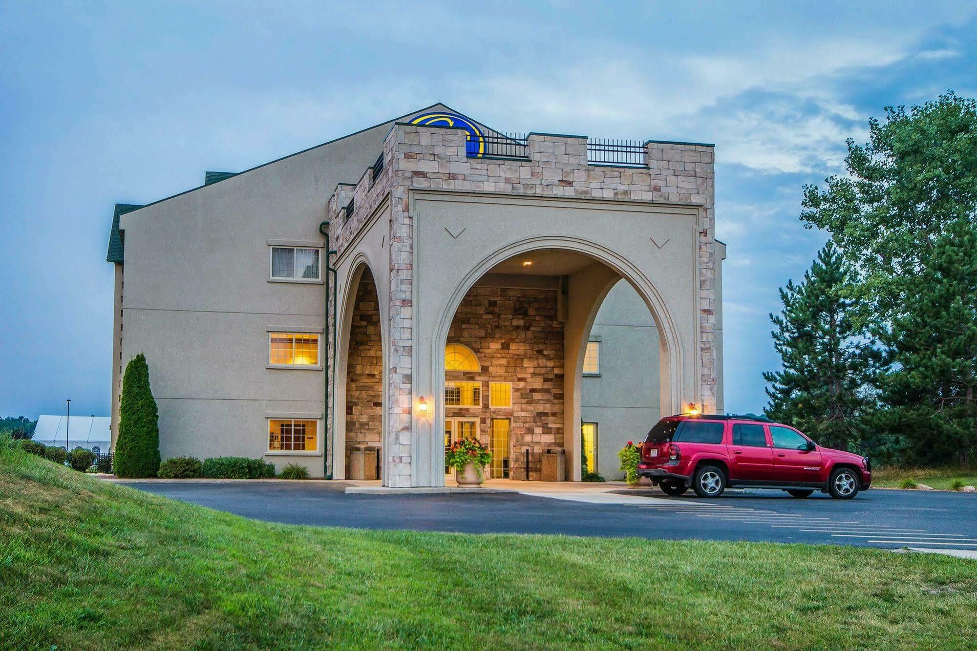 Comfort Suites At Par 4 Resort Waupaca Luaran gambar